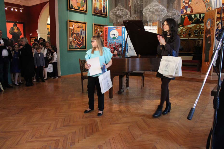 «Петр Великий» поддержал конкурс «Дети в мире старинной музыки»