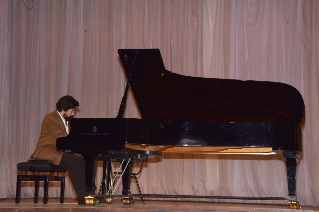 Благотворительный концерт Николя Челоро пройдет в Рязани при поддержке фонда «Петр Великий»